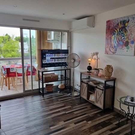 Superbe T2 Tout Confort 3 Etoiles, Entierement Renove Avec Piscine, Parking, Clim, Wifi, Netflix La Grande-Motte Esterno foto