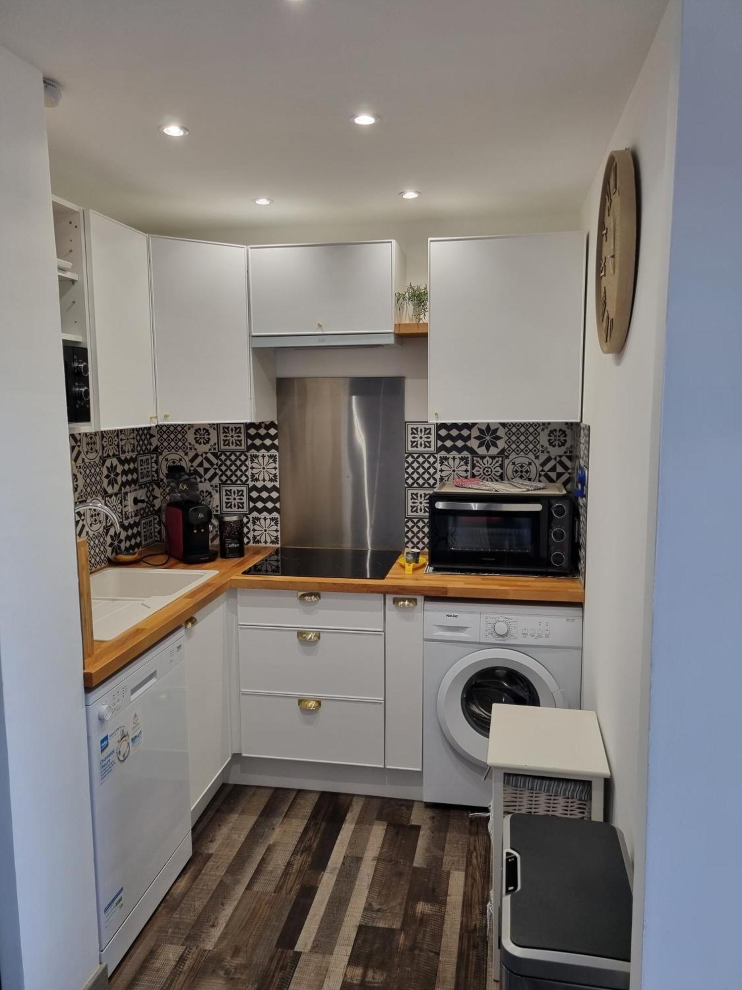 Superbe T2 Tout Confort 3 Etoiles, Entierement Renove Avec Piscine, Parking, Clim, Wifi, Netflix La Grande-Motte Esterno foto