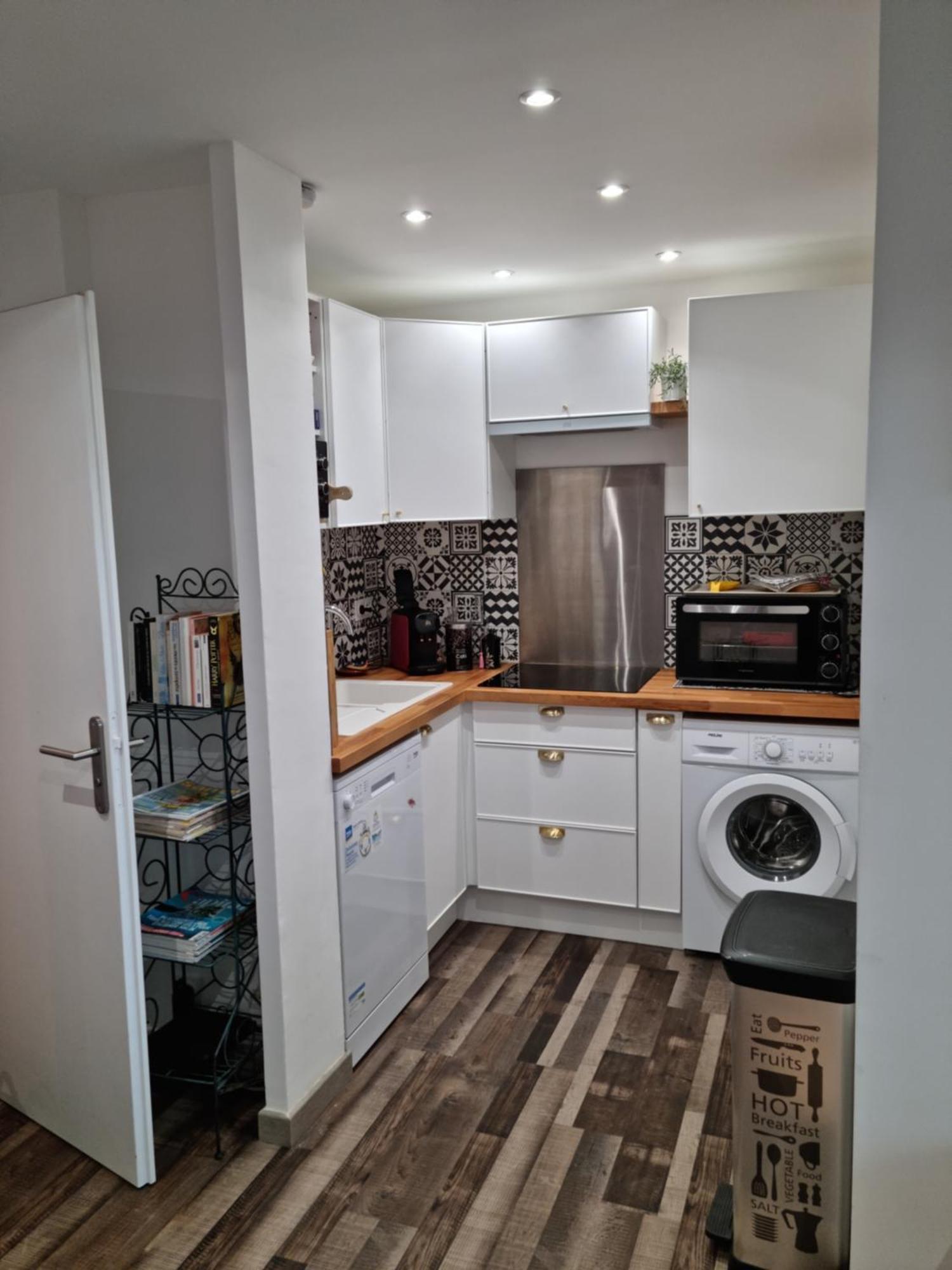 Superbe T2 Tout Confort 3 Etoiles, Entierement Renove Avec Piscine, Parking, Clim, Wifi, Netflix La Grande-Motte Esterno foto